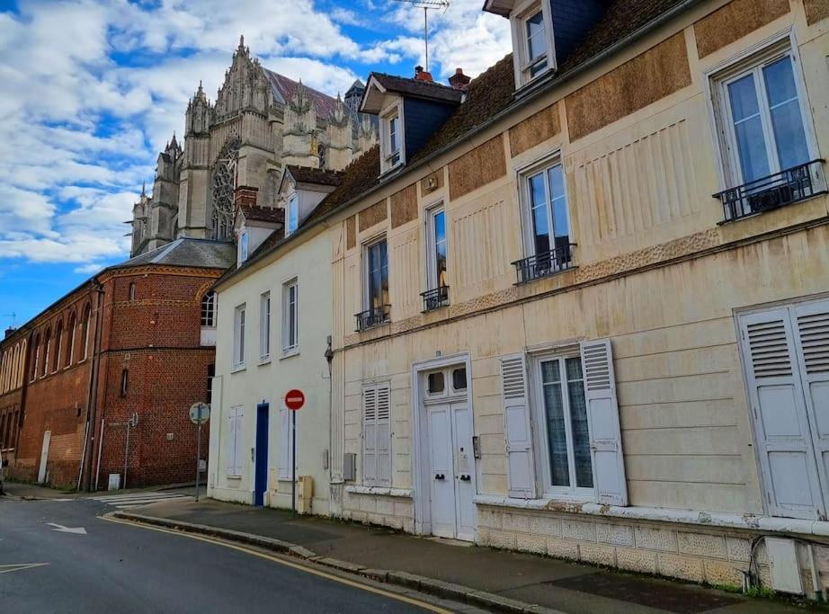 Le Studio De La Cathedrale Apartamento Beauvais Exterior foto